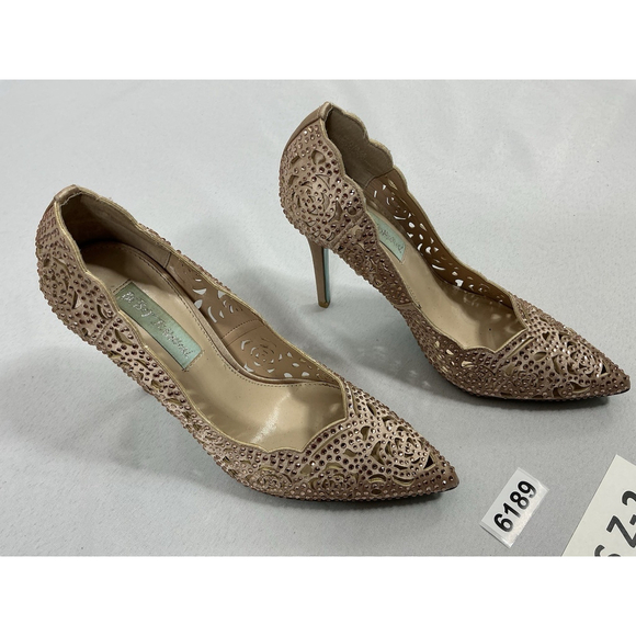 Womans Betsy Johnson Elga Stiletto Pumps Slipon 7.5 Rose Gold Rhinestones - Picture 2 of 9